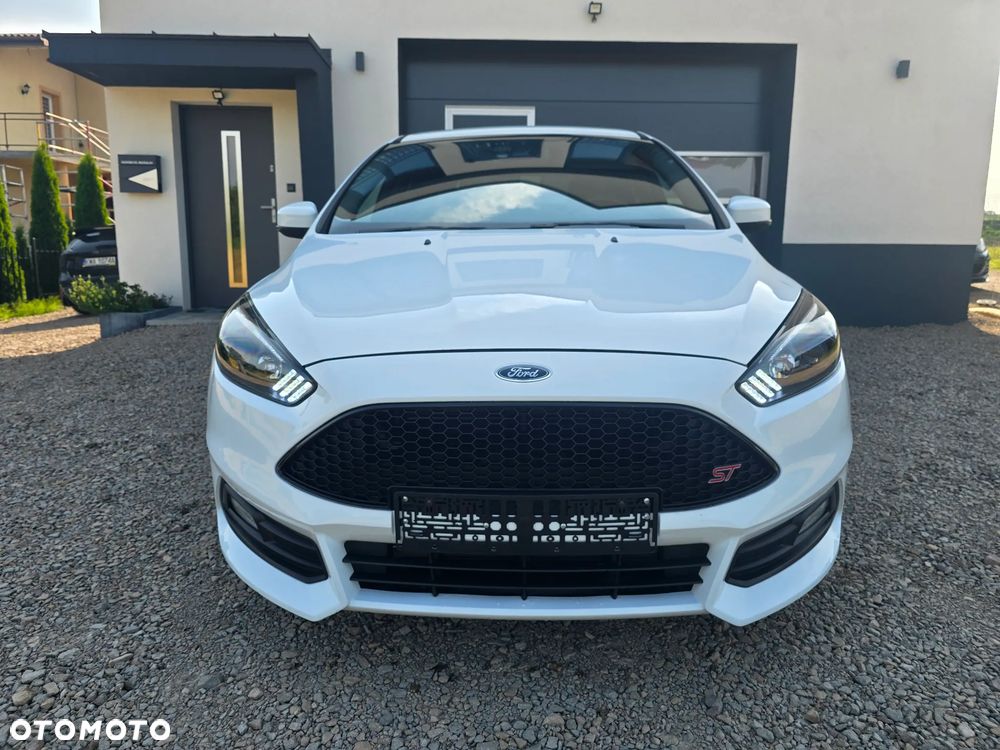 Ford Focus 2.0 EcoBoost ST mit Leder-Sport-Paket - 12