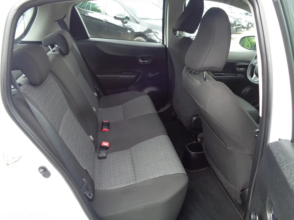 Toyota Yaris - 8