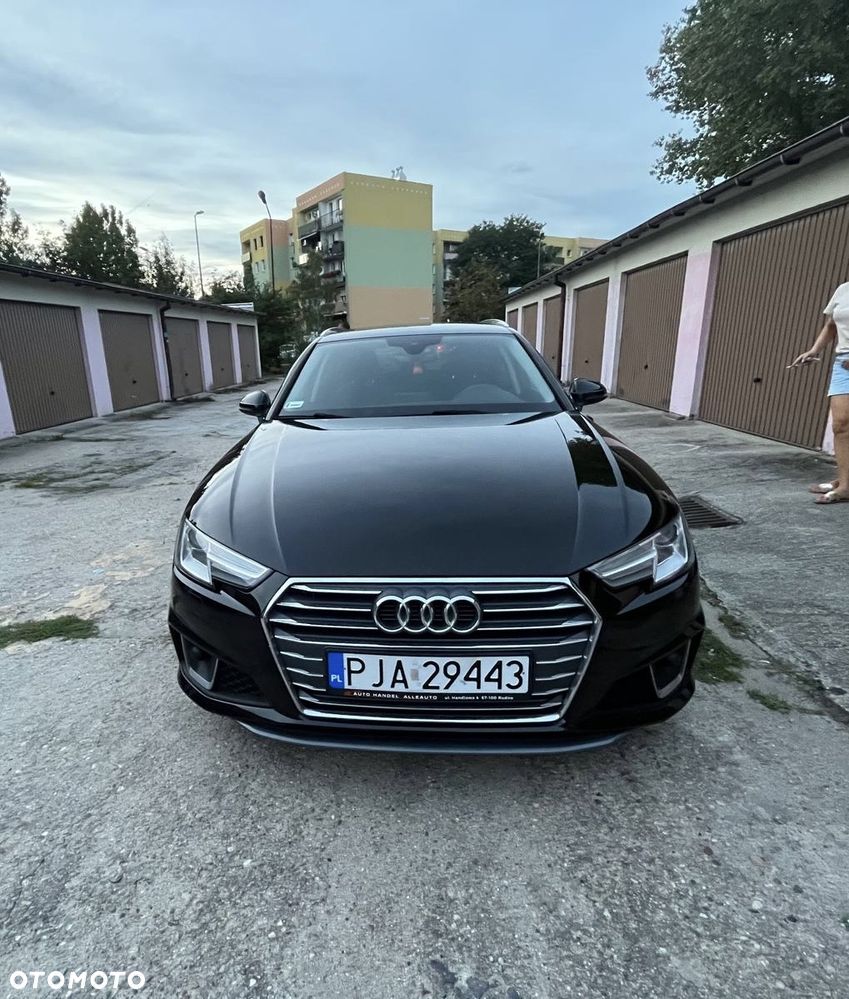 Audi A4 Avant 2.0 TDI S tronic - 1