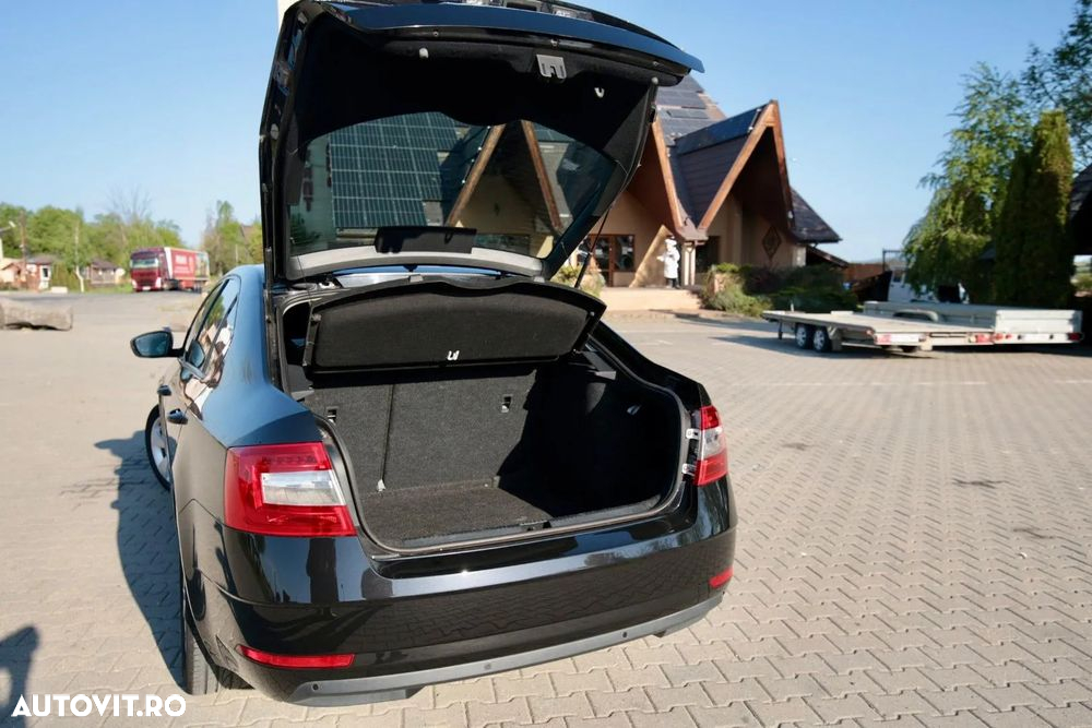 Skoda Octavia 1.6 TDI DSG Ambition - 22