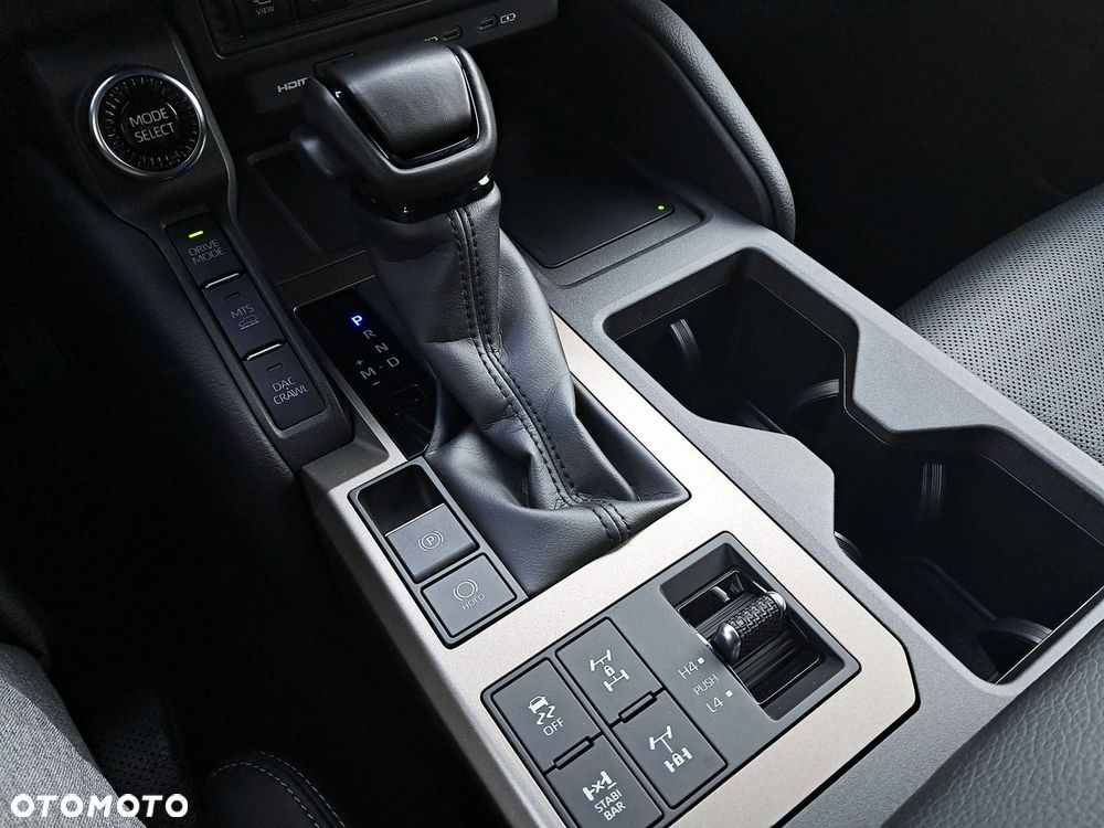 Toyota Land Cruiser LC 2.8 D-4D Executive - 22
