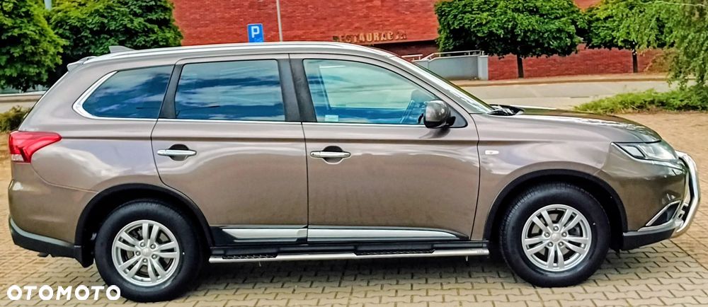 Mitsubishi Outlander 2.0 City Style 2WD - 24