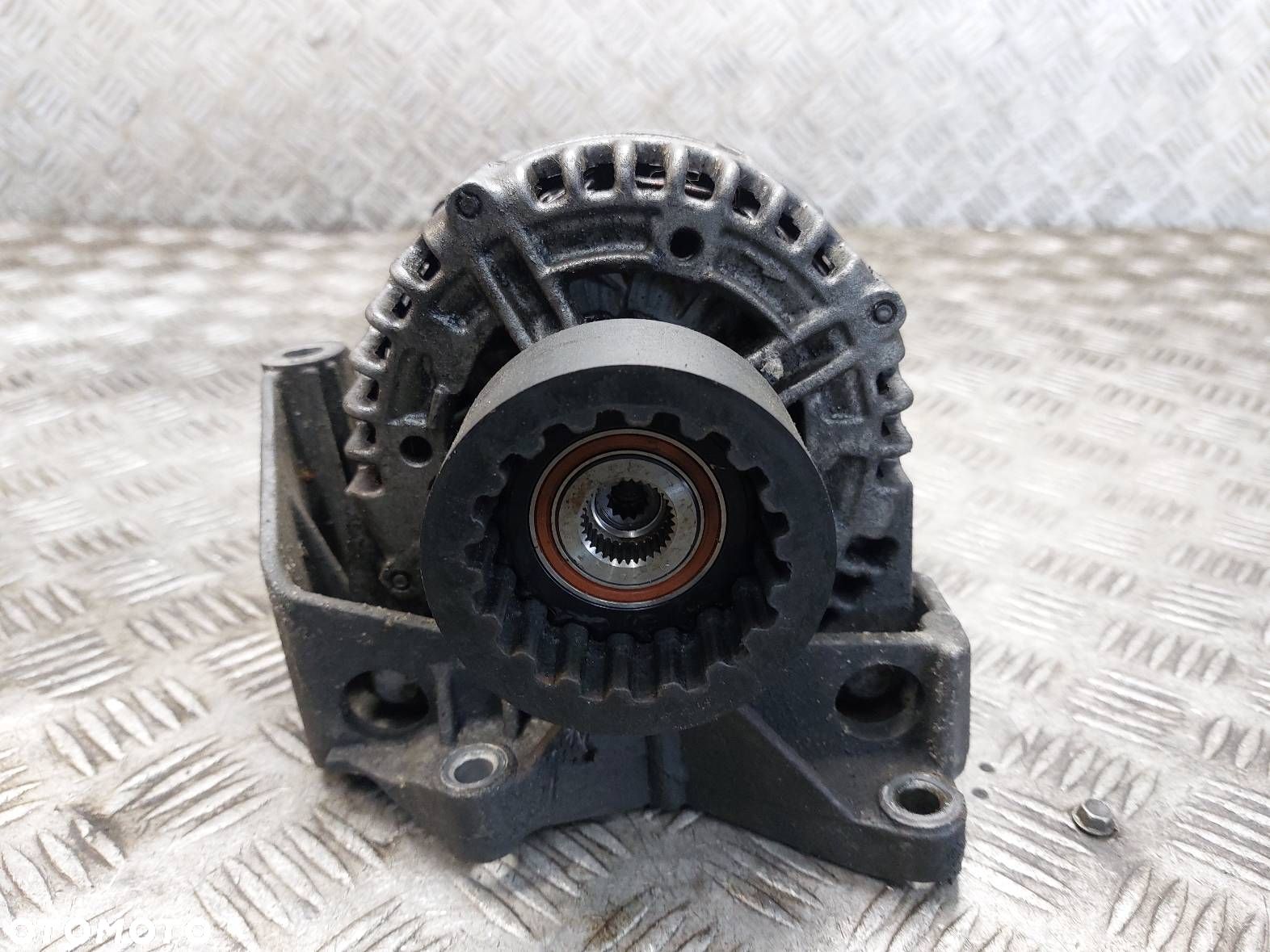 ALTERNATOR VOLKSWAGEN TRANSPORTER T5 VW T5 2.5 TDI 070903024F - 1