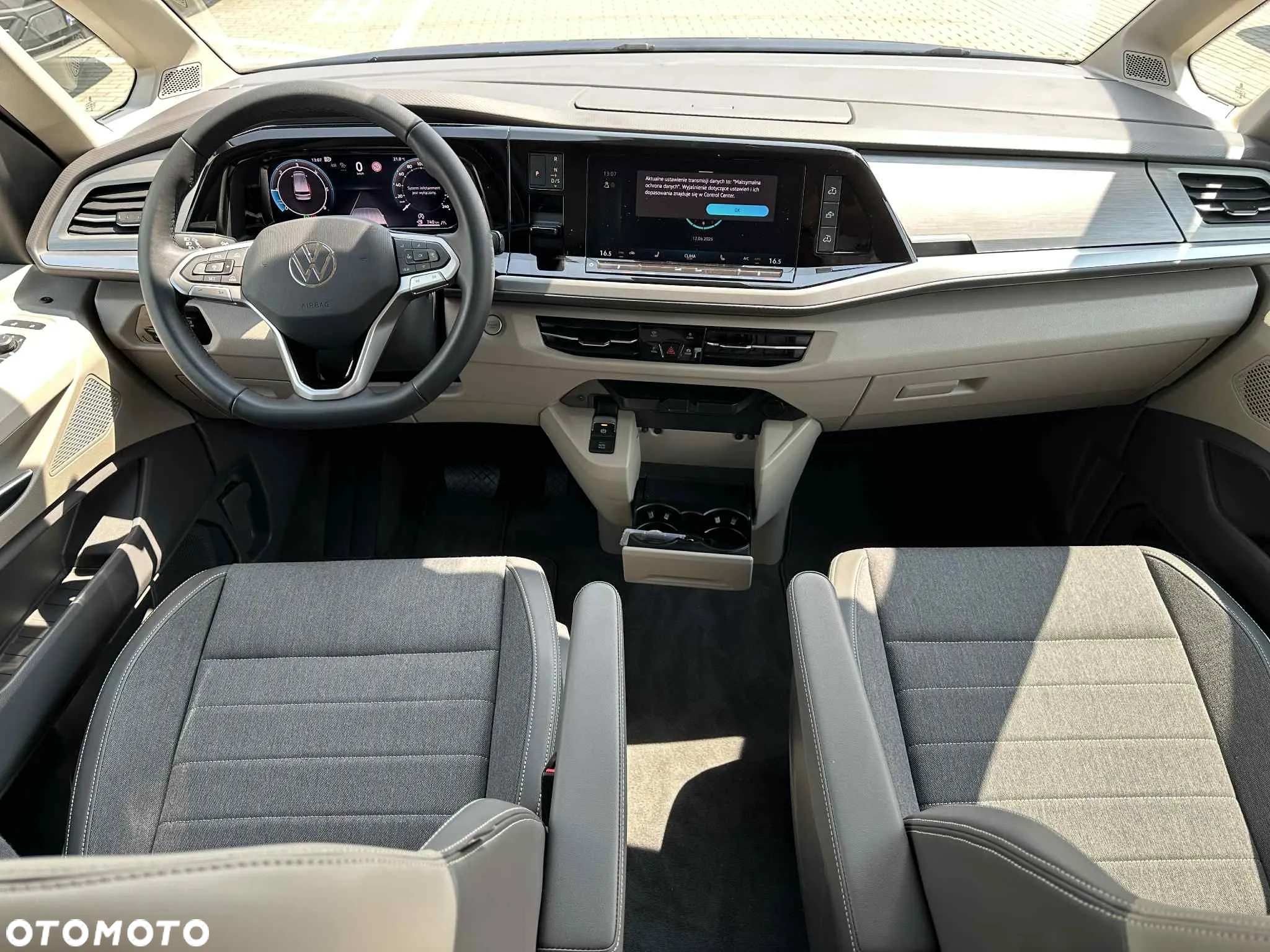 Volkswagen California - 11