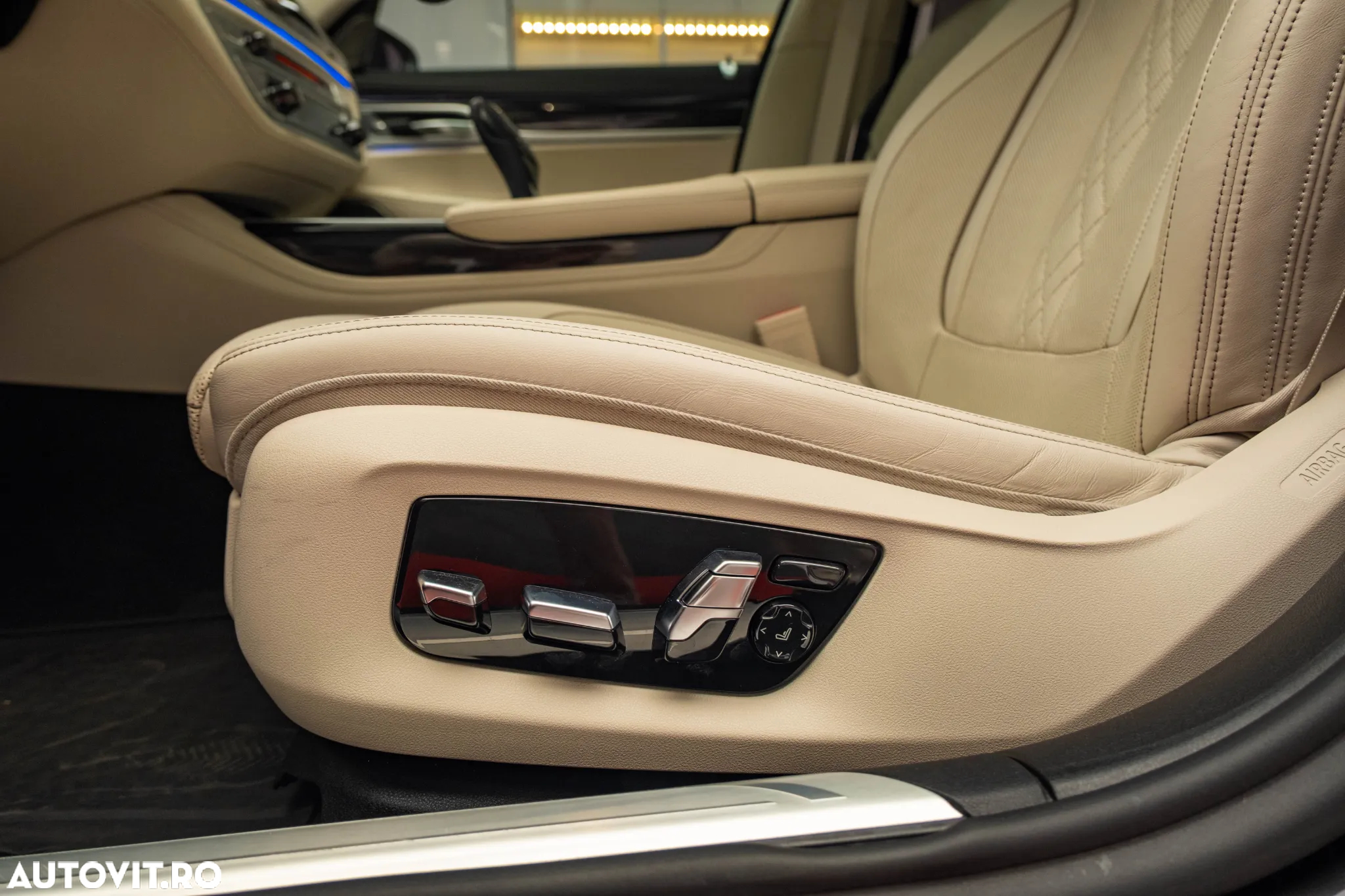 BMW Seria 7 750d xDrive - 27