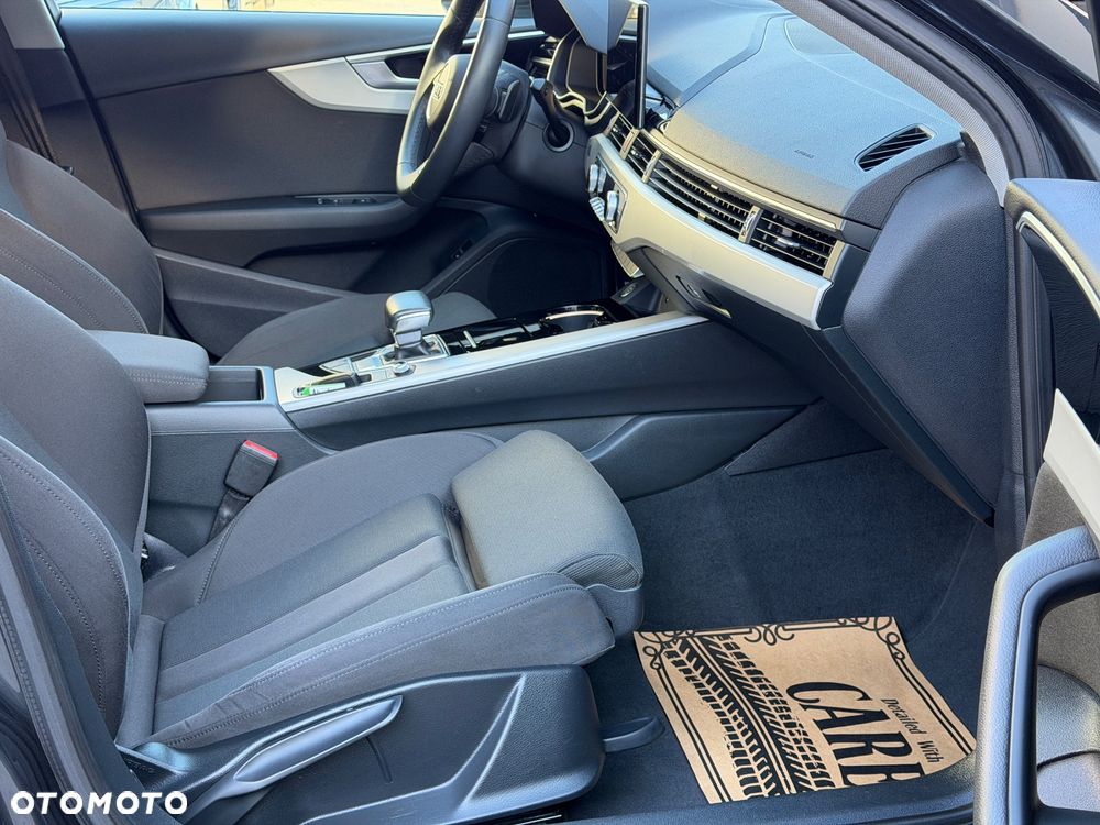 Audi A4 Limousine - 14