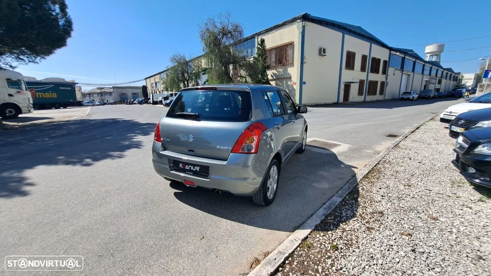Suzuki Swift 1.3 DDiS GL - 16