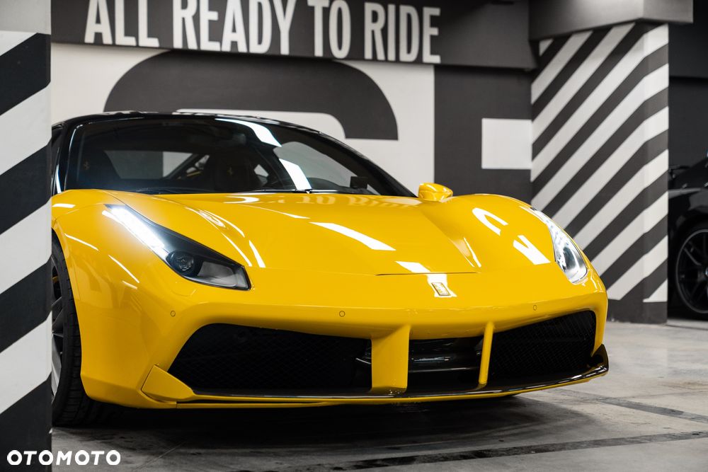 Ferrari 488 - 6