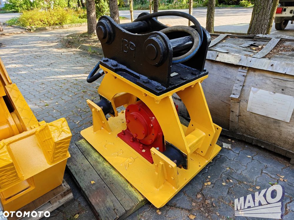 Zagęszczarka płyta zagęszczająca hydrauliczna Kenguru TL200 do koparki