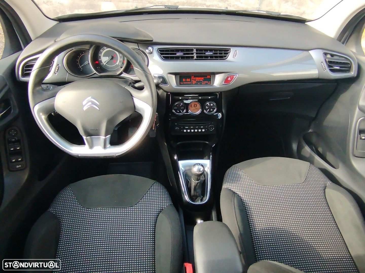 Citroën C3 1.2 VTi Exclusive - 26