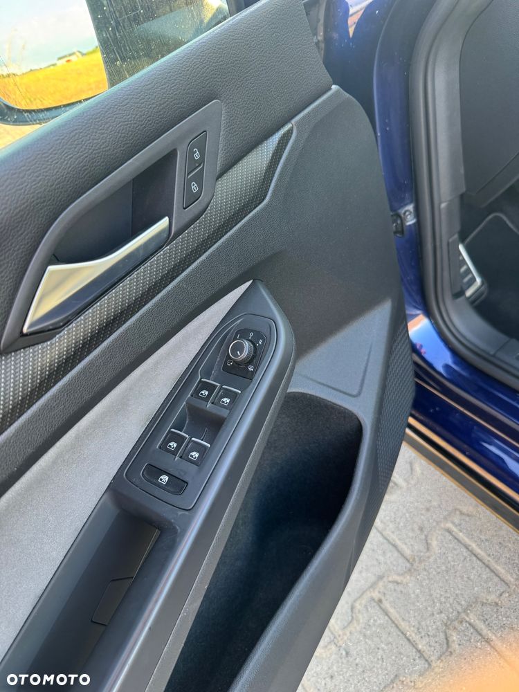 Volkswagen Golf 1.5 eTSI EVO R-Line DSG - 14