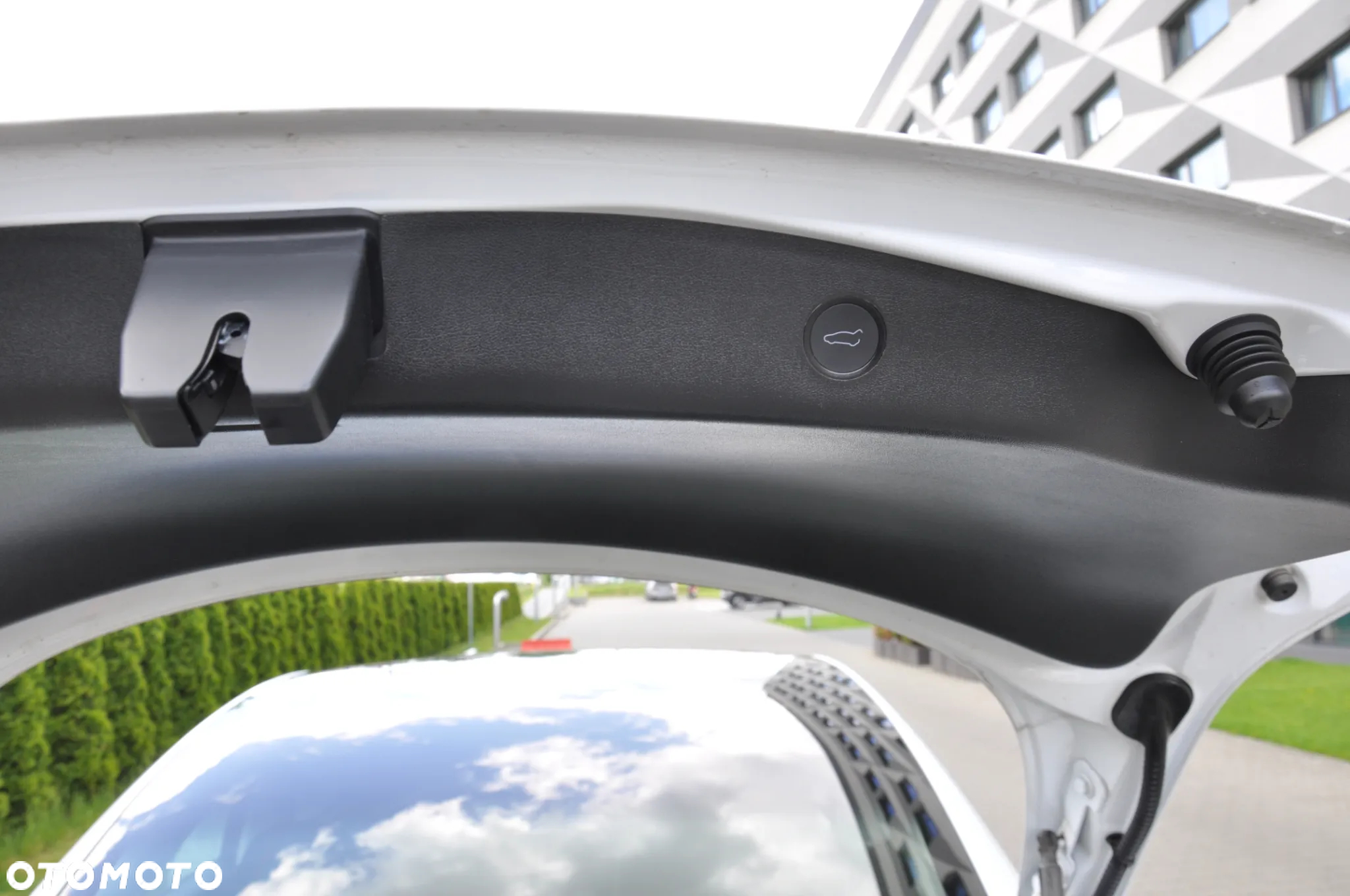 Tesla Model 3 Performance AWD - 18