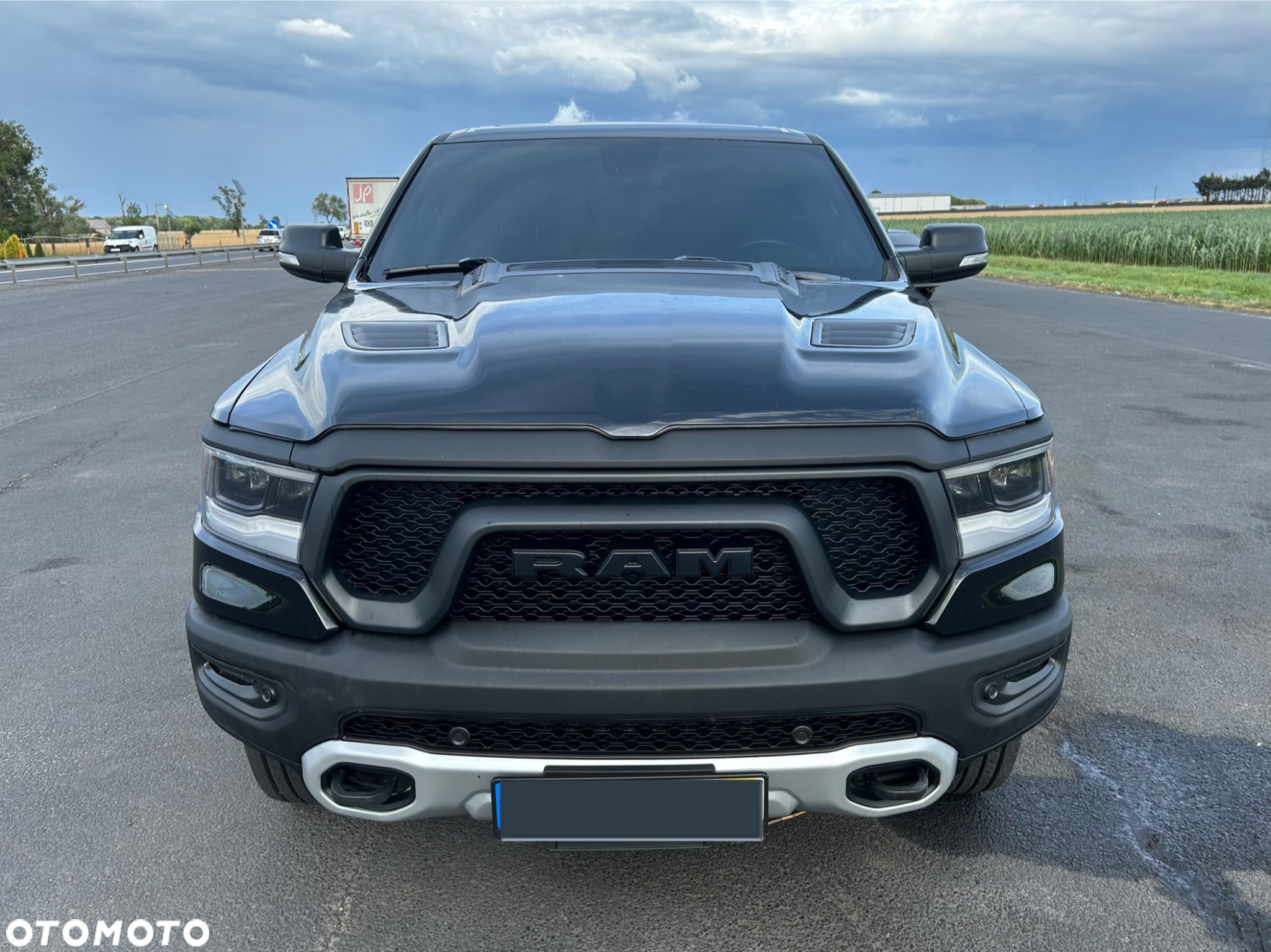 Dodge RAM 1500 5.7 4x4 - 2