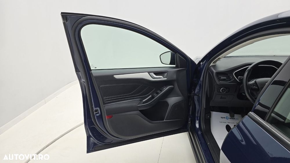 Ford Focus 1.0 EcoBoost Trend - 10