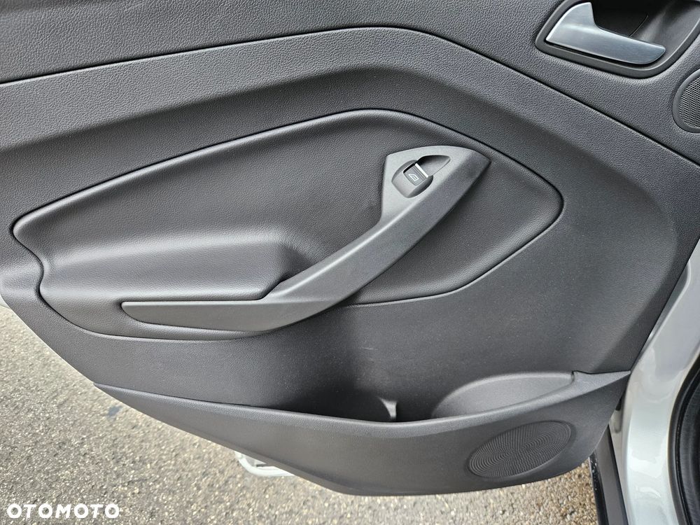 Ford Kuga 2.0 TDCi 4x4 Titanium - 35