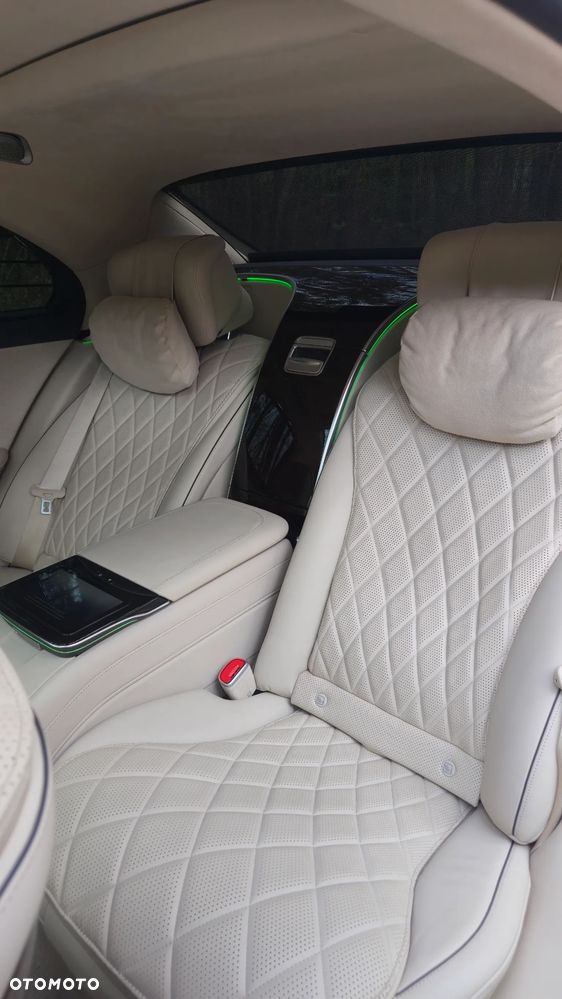 Mercedes-Benz Klasa S 400 d 4-Matic 9G-TRONIC - 12