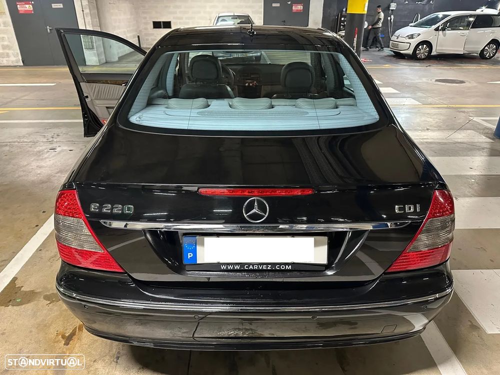 Mercedes-Benz E 220 T CDI Auto Avantgarde - 3