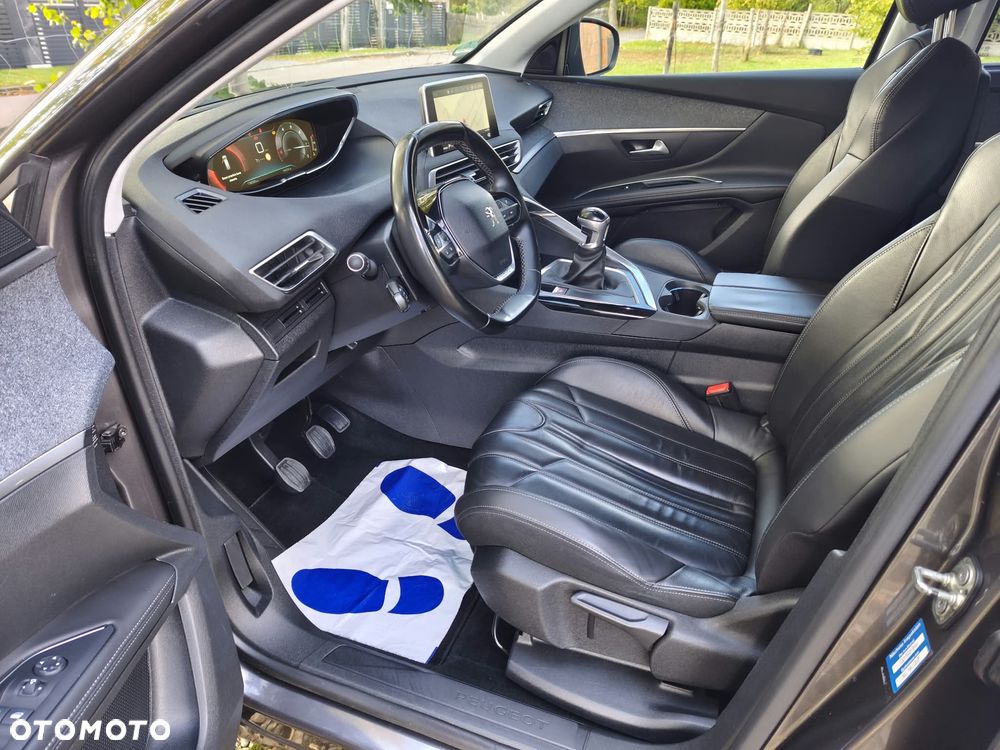 Peugeot 5008 - 15