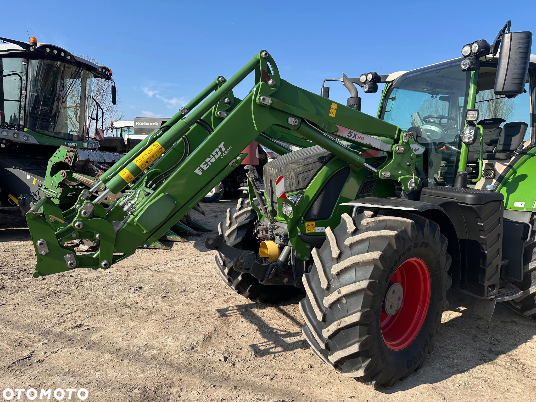 Fendt 724 Vario S4 - 21