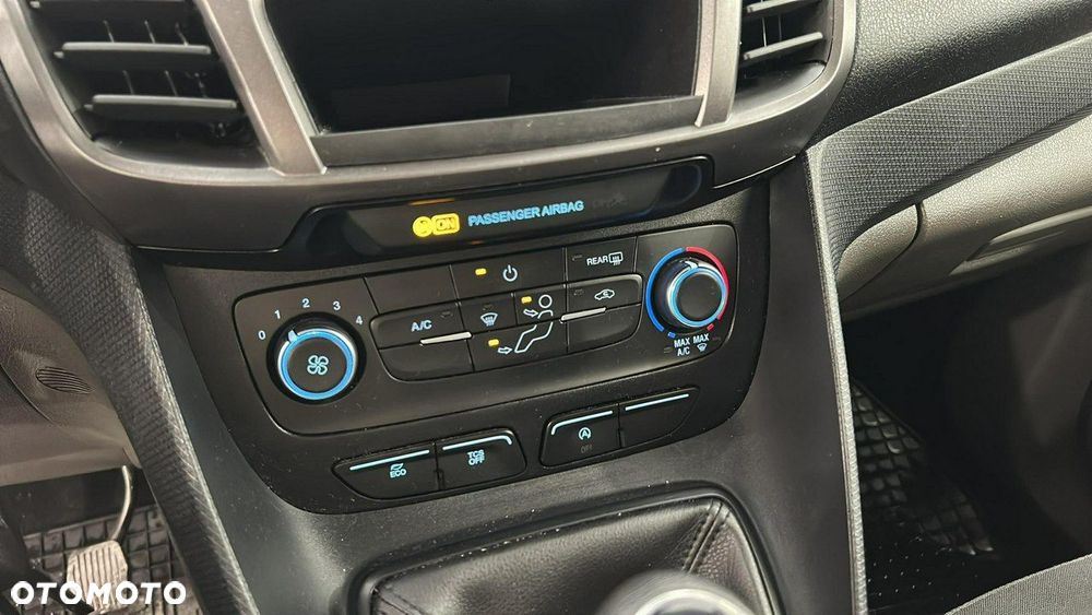 Ford Tourneo Connect Grand - 21