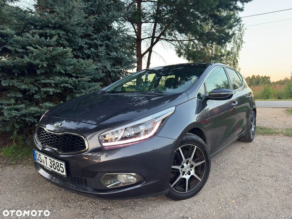 Kia Ceed 1.6 GDI DCT Platinum Edition - 21