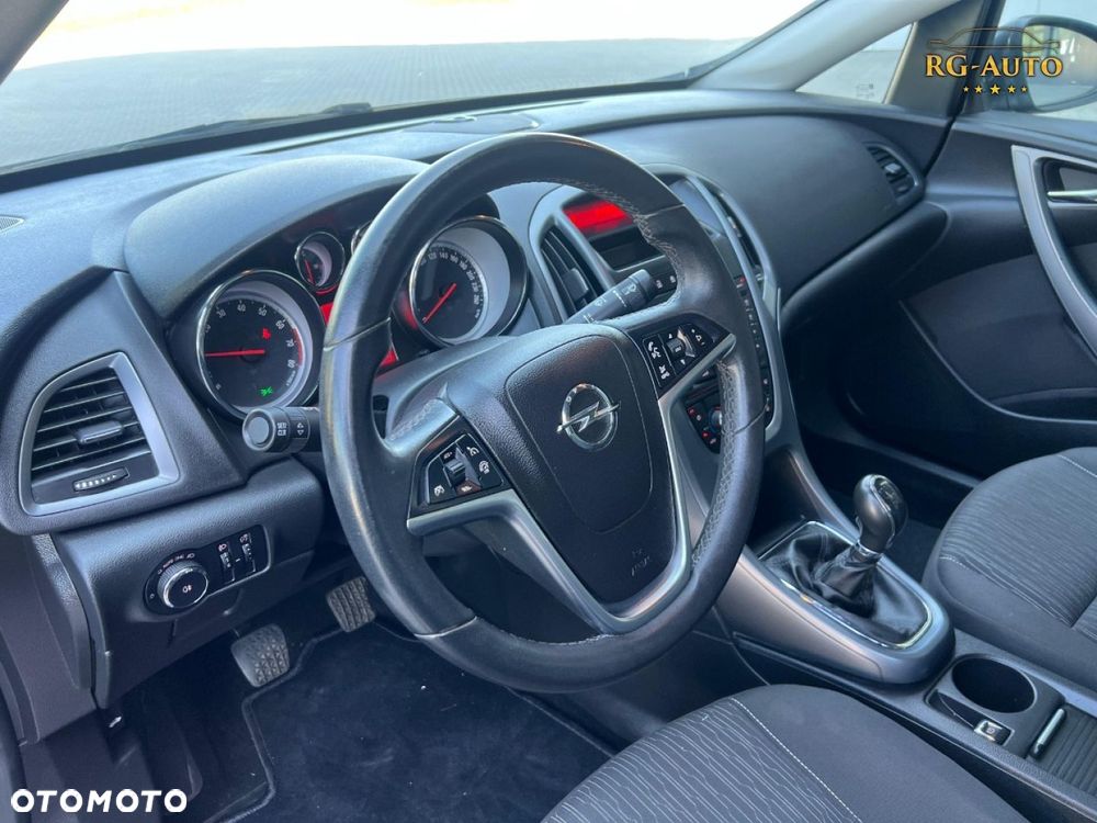 Opel Astra - 32