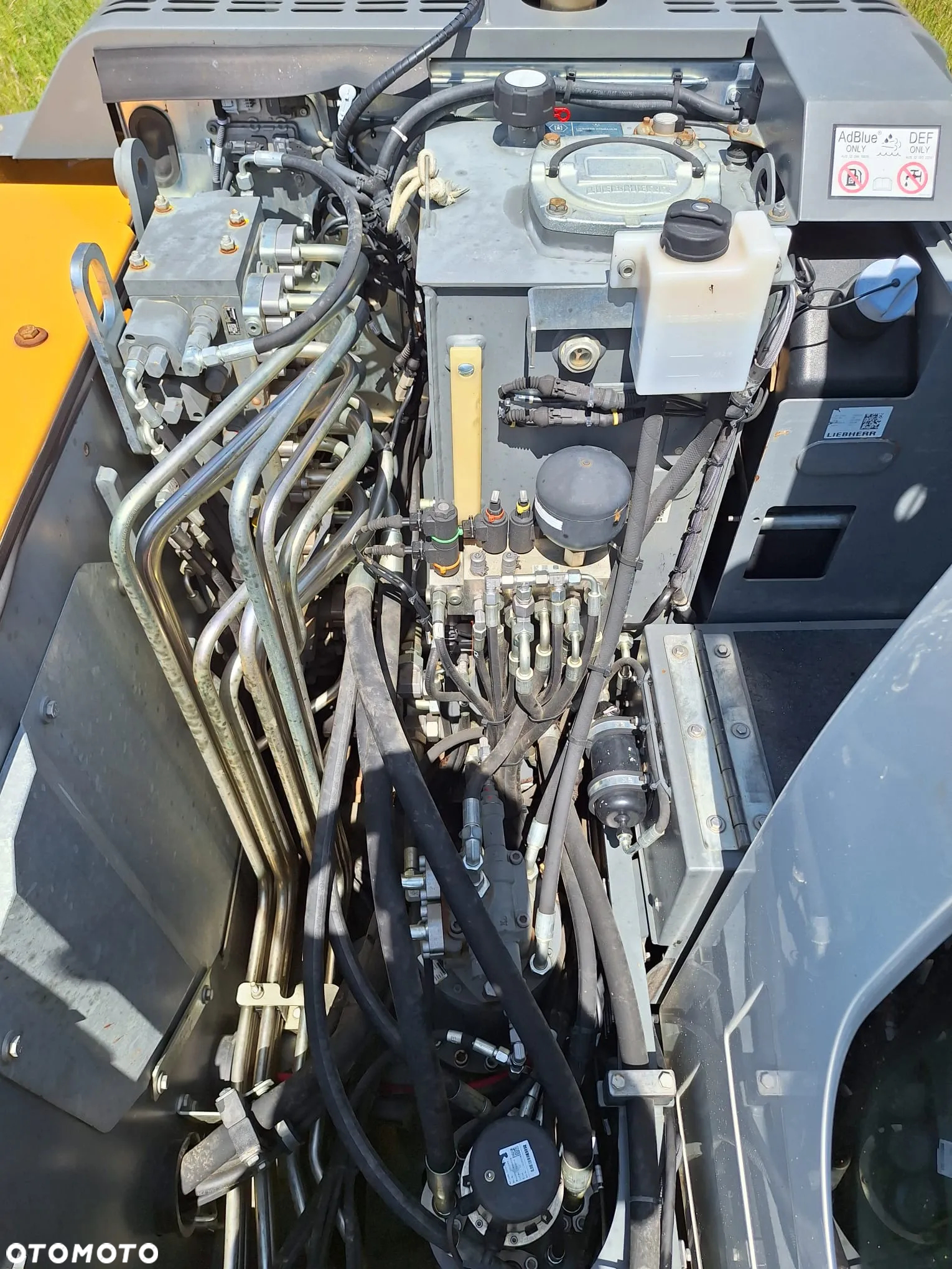 Liebherr A910 - 22