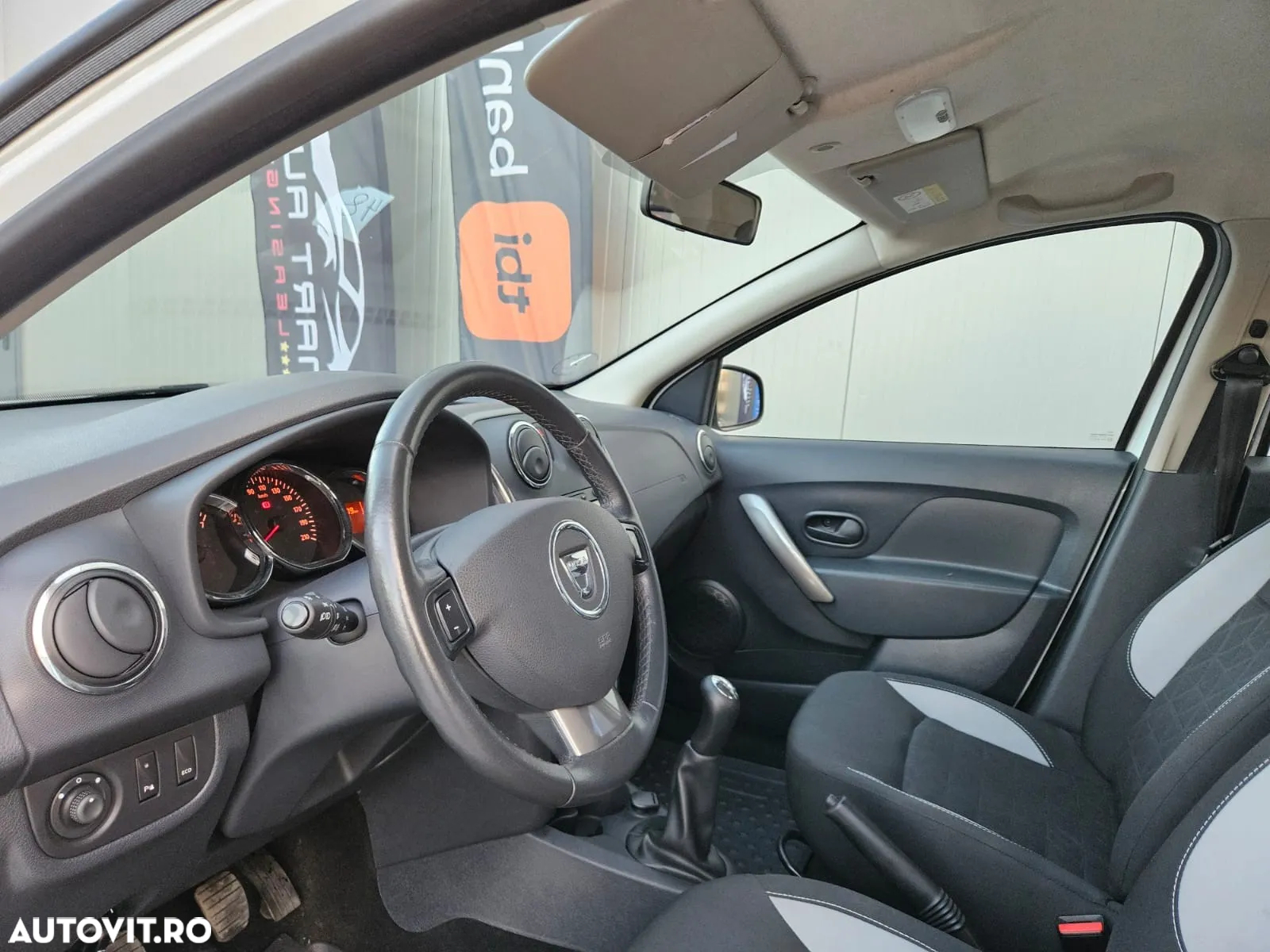 Dacia Sandero Stepway dCi 90 Prestige - 9