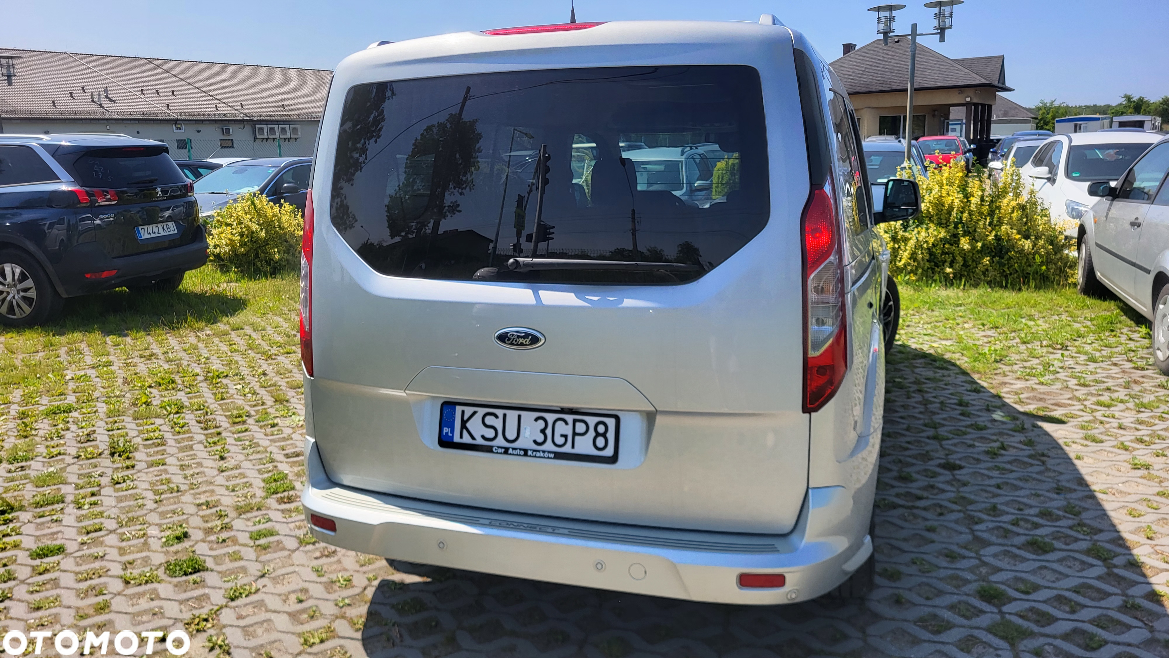 Ford Tourneo Connect Grand - 18
