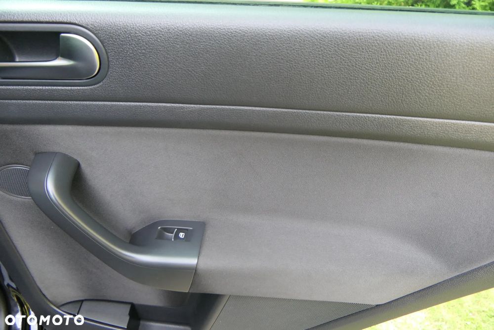 Volkswagen Golf Plus 1.6 TDI DPF Style - 35