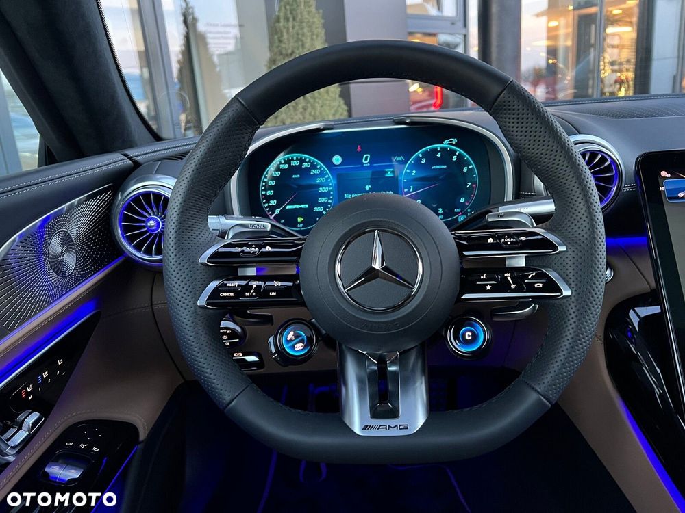 Mercedes-Benz AMG GT 63 4MATIC+ - 13