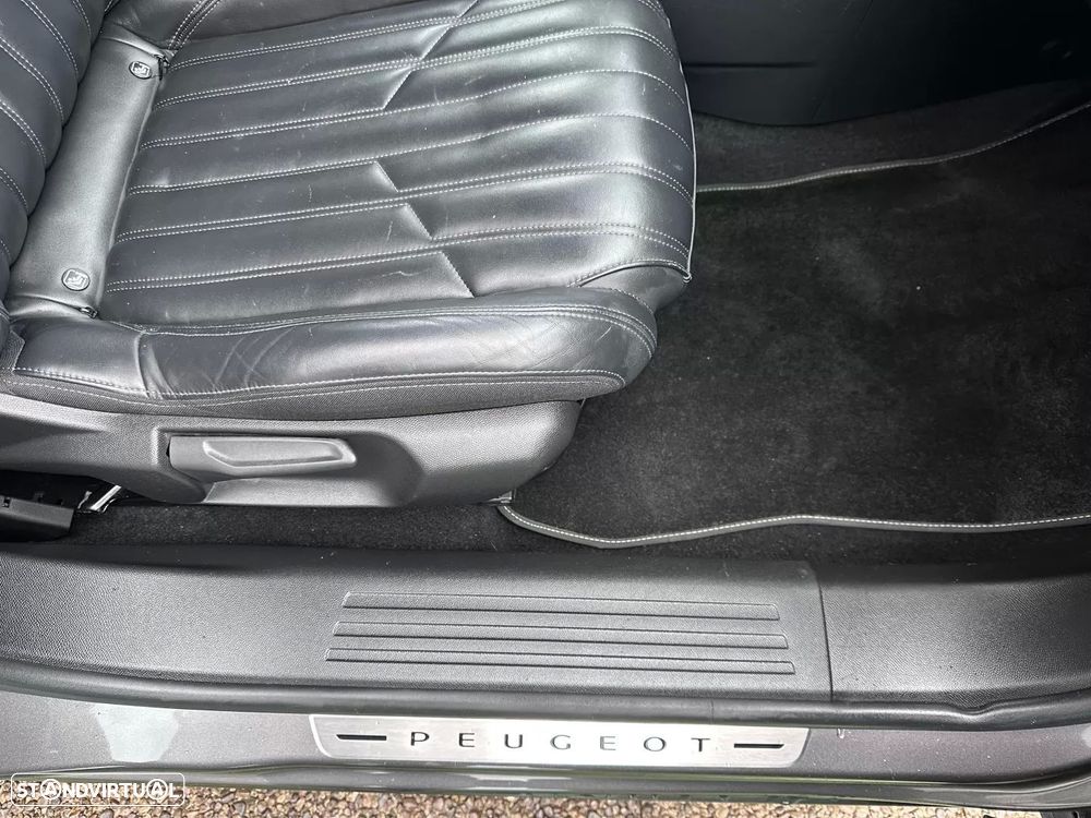 Peugeot 2008 1.2 PureTech GT - 53