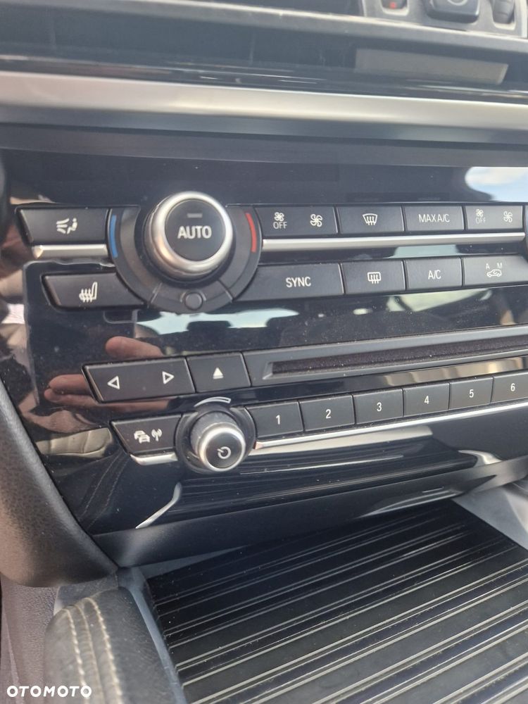 BMW X6 xDrive30d - 10