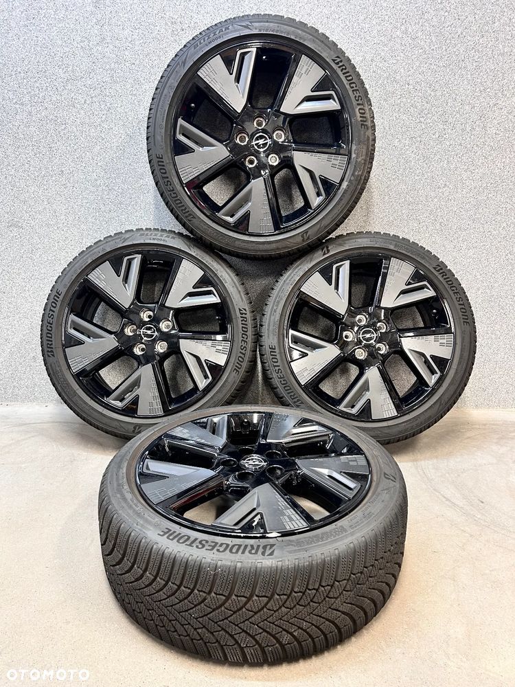 4 KOŁA ZIMOWE OPEL ASTRA L 18'' BRIDGESTONE 215/45/18  93V ,7,5J ET44  GM: 01021C 09 , 9850014180 - 1
