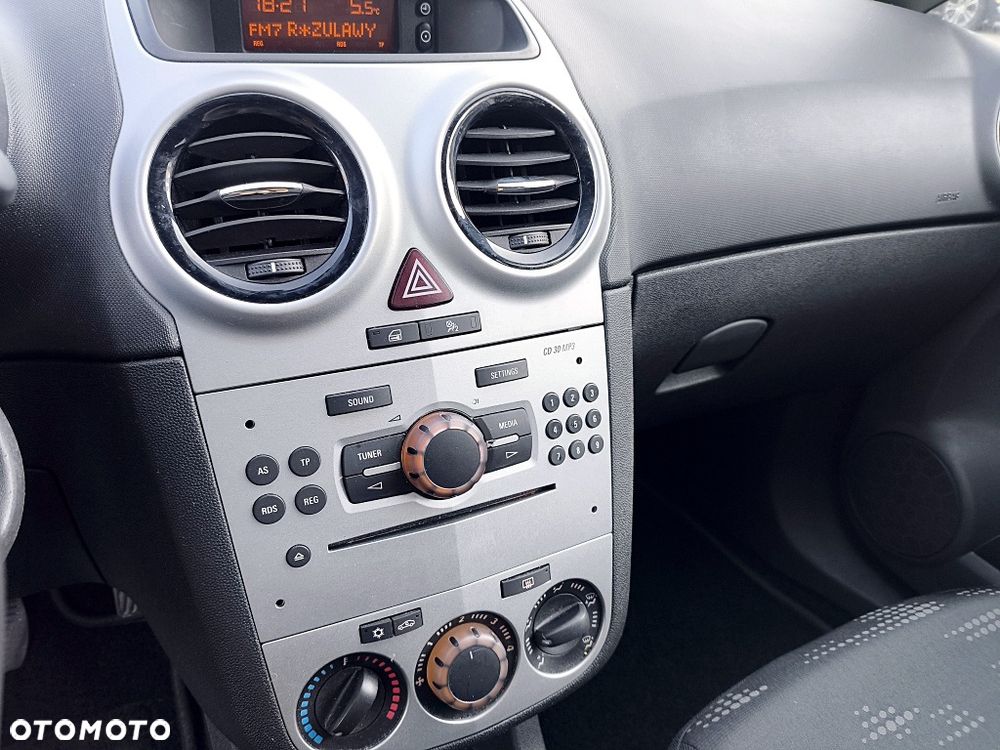 Opel Corsa - 22