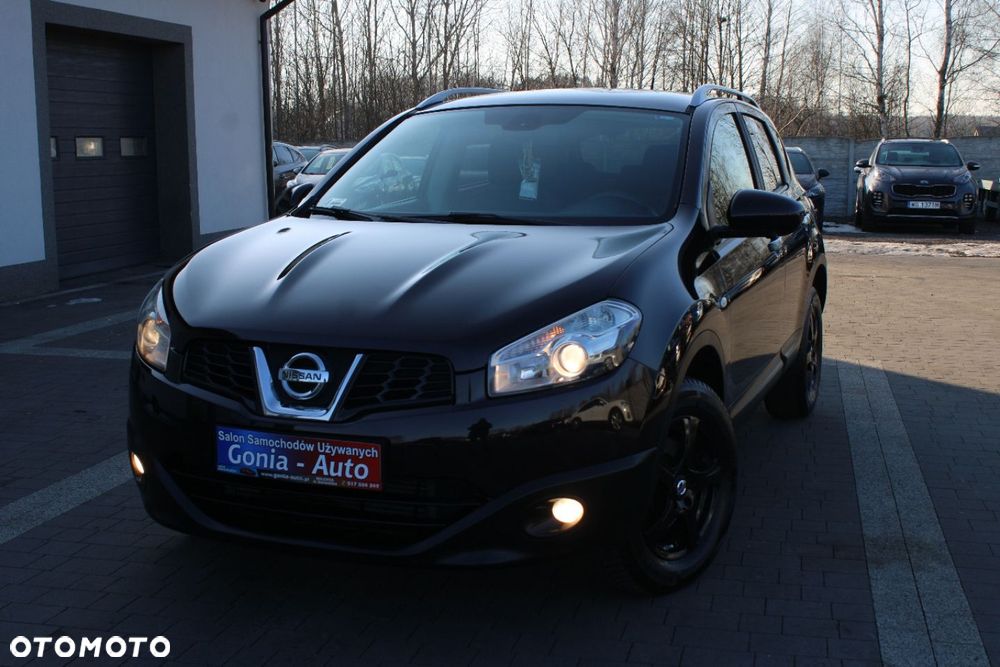Nissan Qashqai - 1