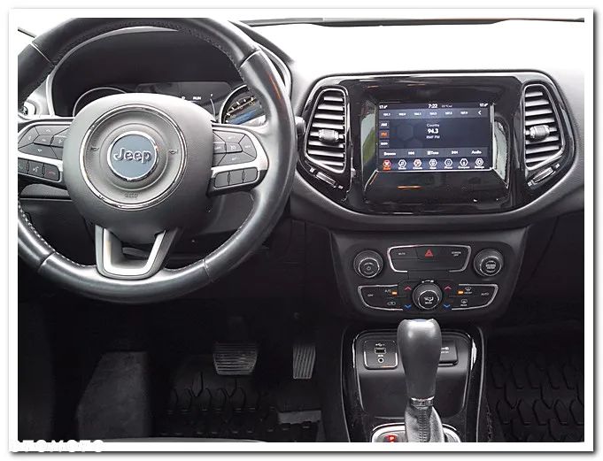 Jeep Compass - 37