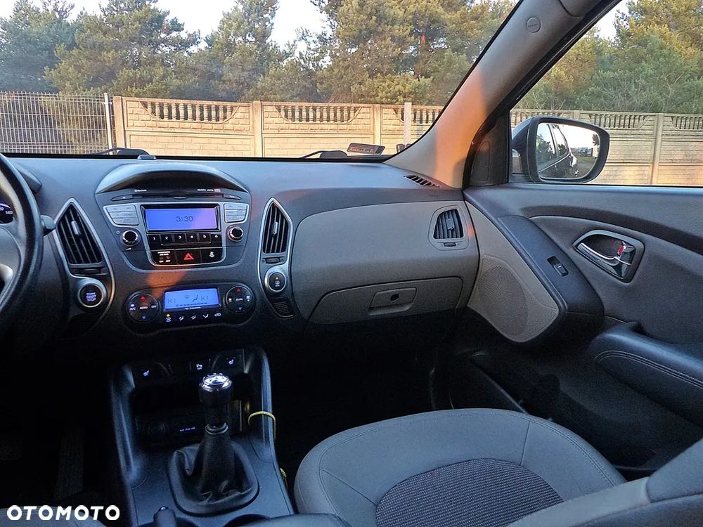 Hyundai ix35 2.0 4WD Premium - 38