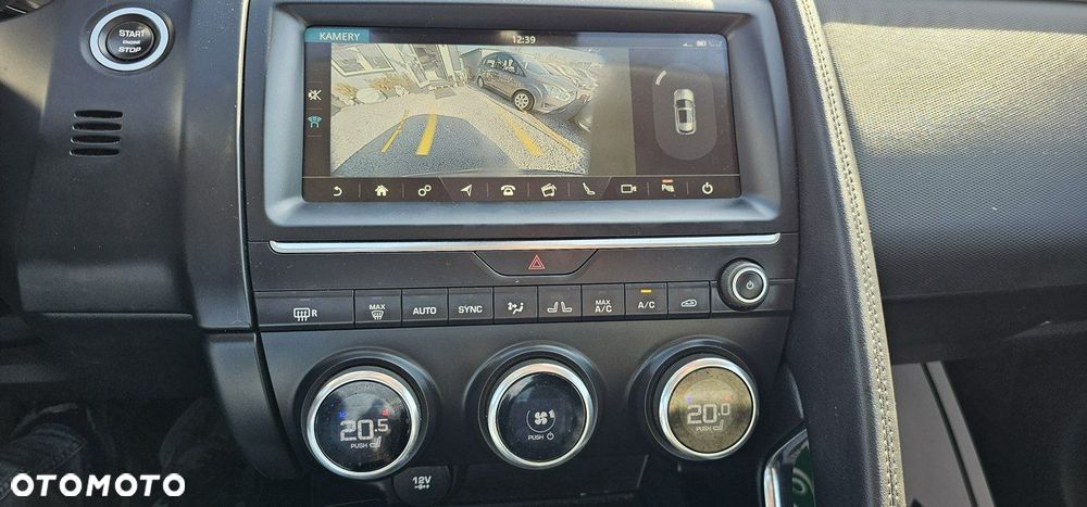 Jaguar E-Pace - 9