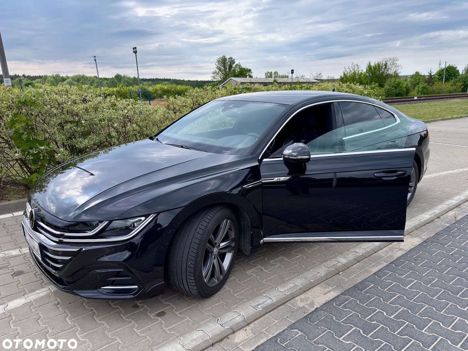 Volkswagen Arteon 2.0 TSI DSG R-Line - 8