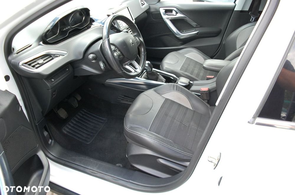 Peugeot 2008 - 5