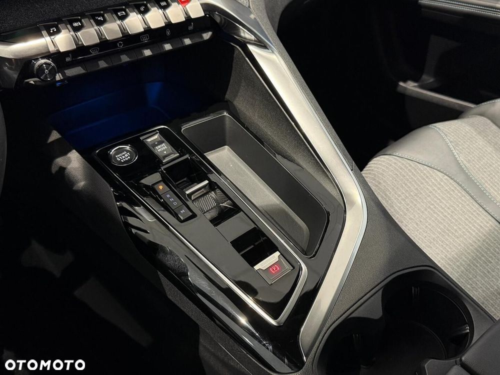 Peugeot 3008 1.2 PureTech GPF Allure S&S EAT8 - 27