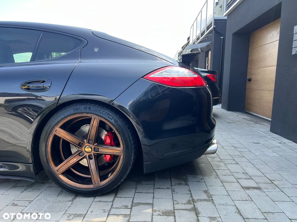 Porsche Panamera 4S - 12