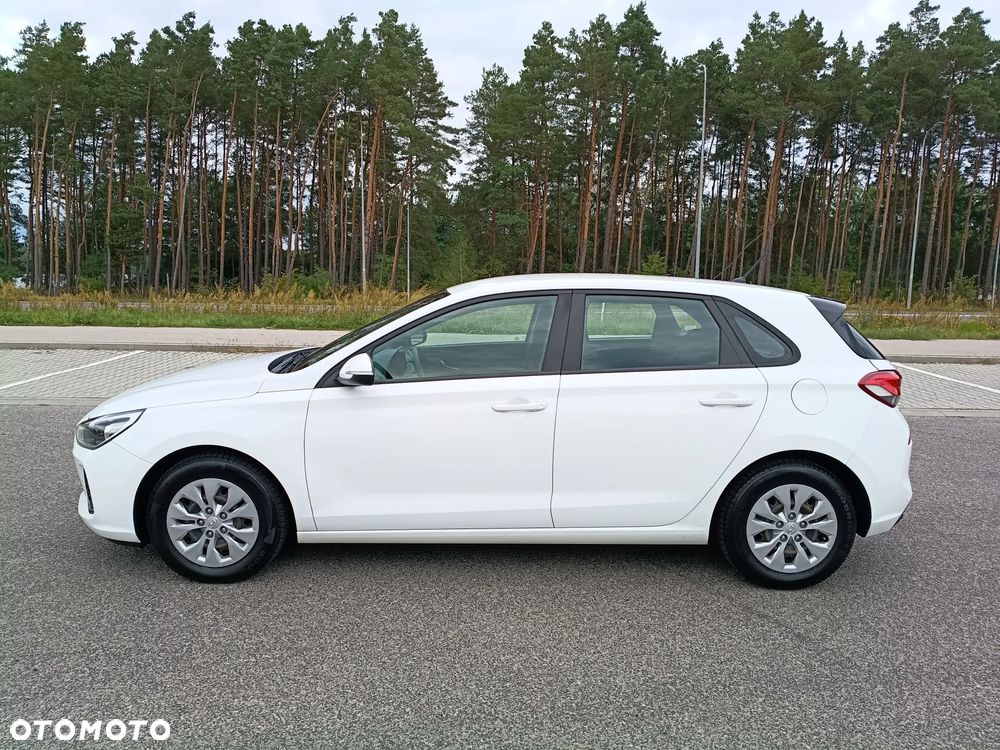 Hyundai i30 1.4 Classic + - 12