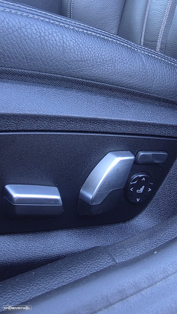 BMW 530 e Pack Desportivo M - 11