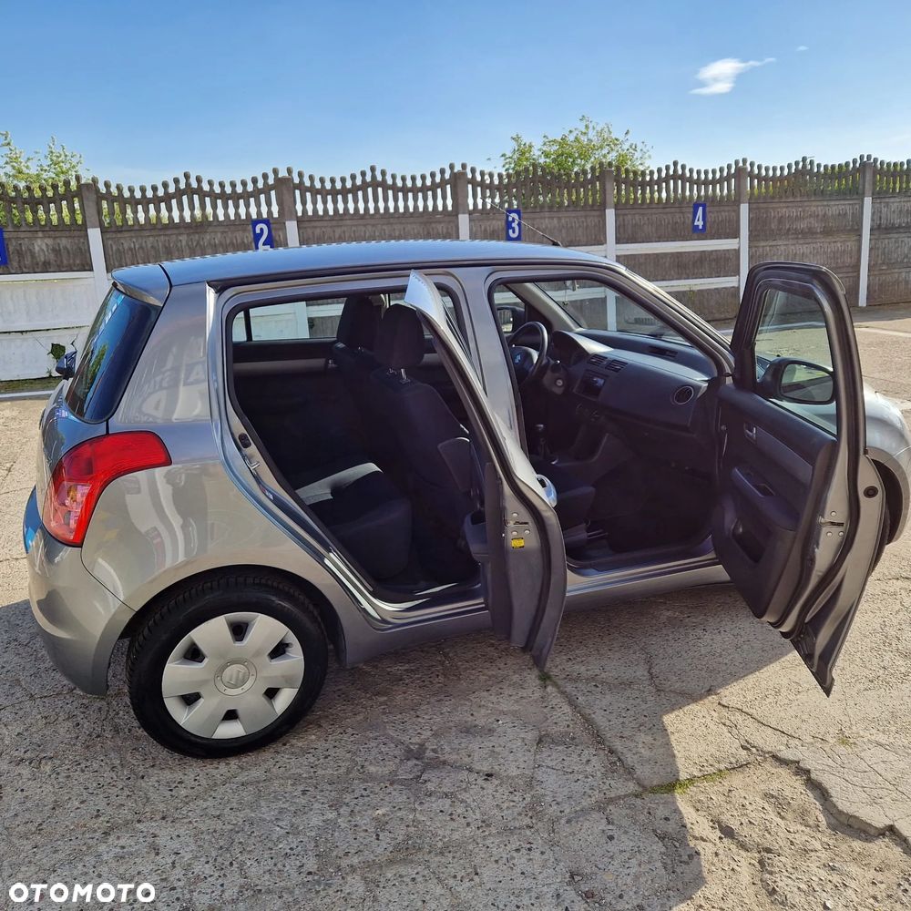 Suzuki Swift 1.3 Club - 15