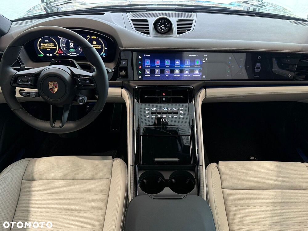 Porsche Panamera - 25