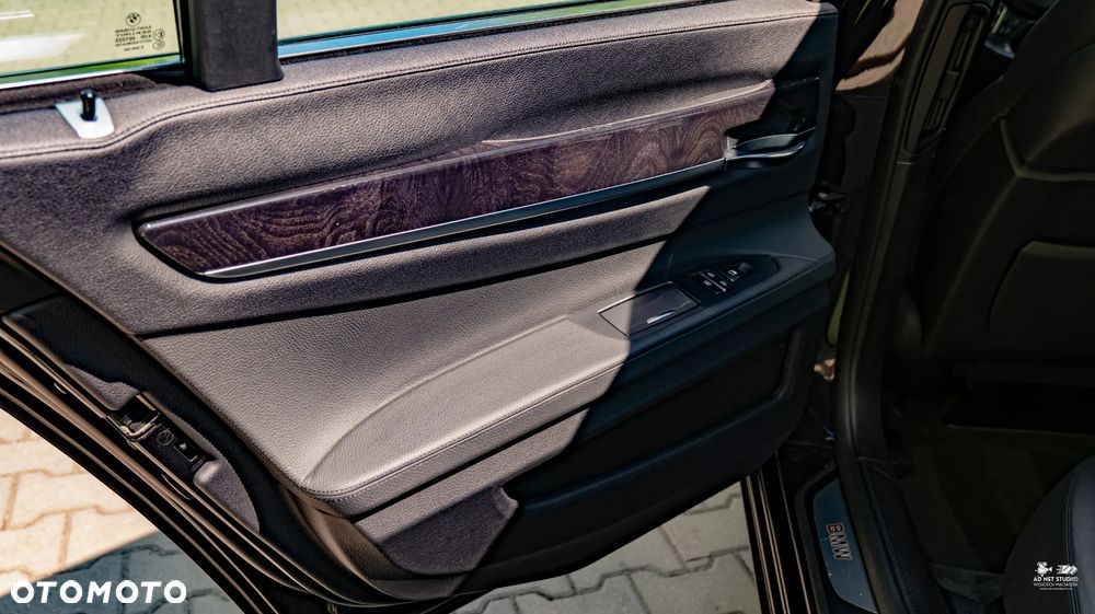BMW Seria 7 730d - 26