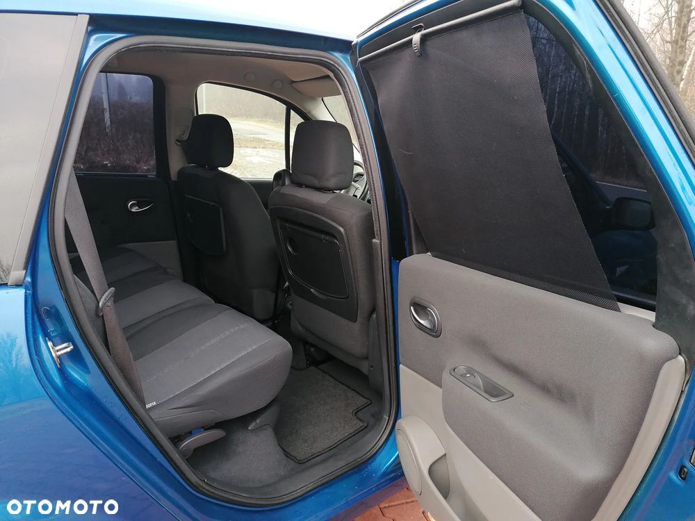 Renault Grand Scenic 2.0 16V Avantage - 23