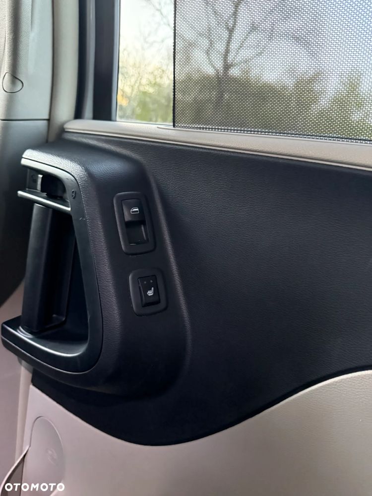 Chrysler Town & Country 3.6 Touring - 14